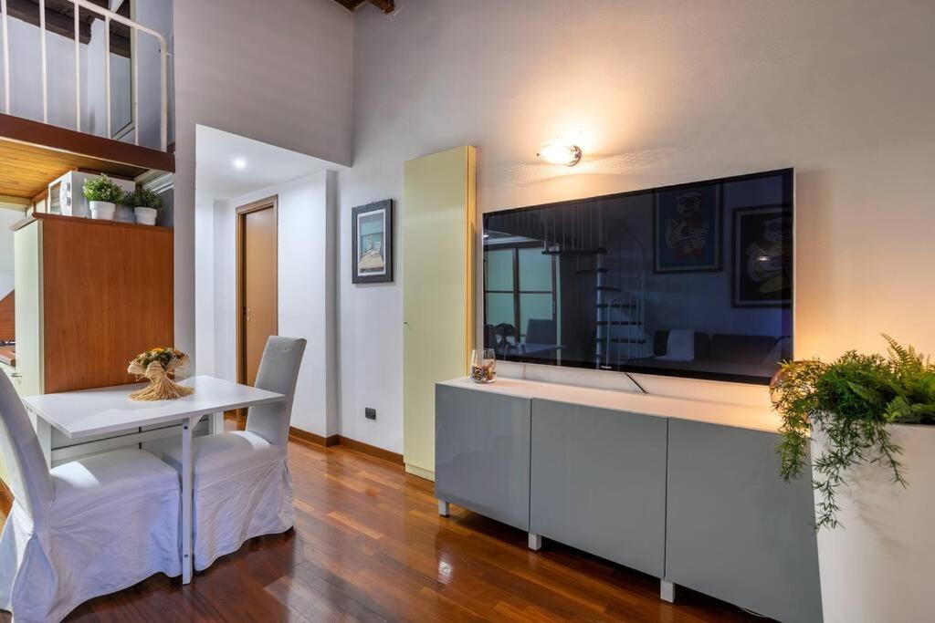 Apartamento Moscova-Duomo Loft Wifi, Netflix & Design Milán Exterior foto